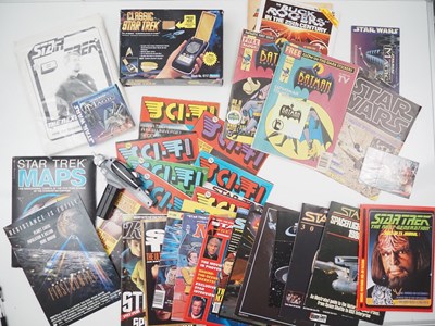 Lot 263 - A large bundle of mostly STAR TREK and STAR...