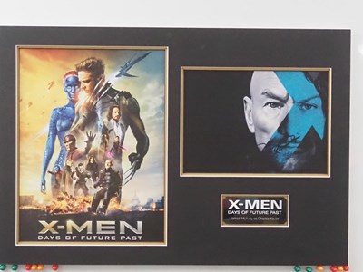 Lot 299 - X-MEN: DAYS OF FUTURE PAST (2014) - Display...