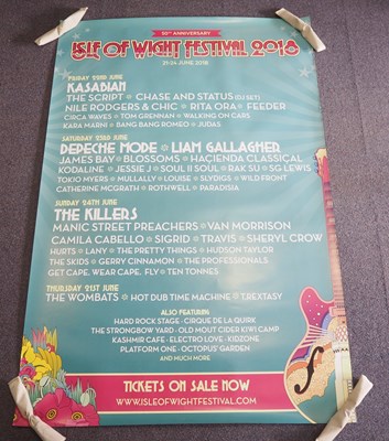 Lot 482 - A group of 2018 music festival bus stop...