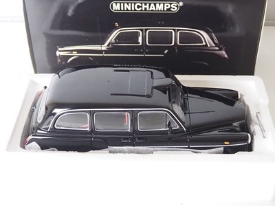 Lot 52 - A MINICHAMPS 1:18 scale diecast model of a...