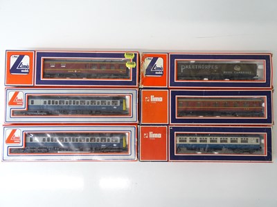 Lot 593 - A quantity of LIMA OO Gauge rolling stock...