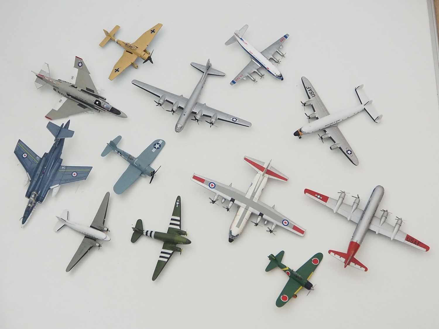 Lot 174 - A group of unboxed diecast aircraft by CORGI...