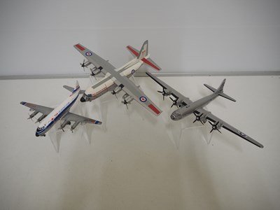 Lot 174 - A group of unboxed diecast aircraft by CORGI...