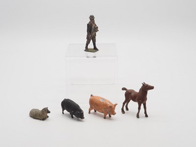 Lot 193 - A mixed group of hand painted lead figures,...