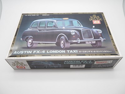 Lot 207 - A Japanese IMAI No 13 1:24 scale Austin FX4...