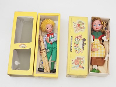 Lot 254 - A pair of vintage SL PELHAM PUPPETS comprising...