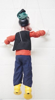 Lot 260 - A large 30" PELHAM PUPPET display Disney Goofy...