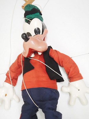 Lot 260 - A large 30" PELHAM PUPPET display Disney Goofy...