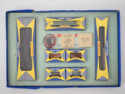 Lot 306 - A LONE STAR OOO gauge (N gauge) EL50 train set...