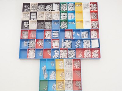 Lot 307 - A large quantity of N gauge whitemetal...