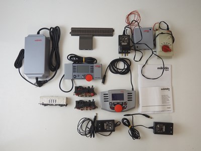 Lot 316 - A group of MARKLIN HO gauge model railways...