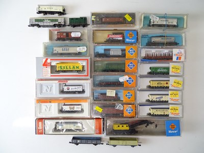 Lot 61 - A quantity of N Gauge European Outline freight...