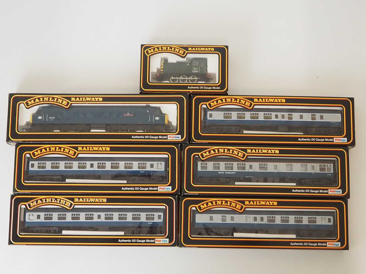 Lot 339 - A group of MAINLINE OO gauge diesel...