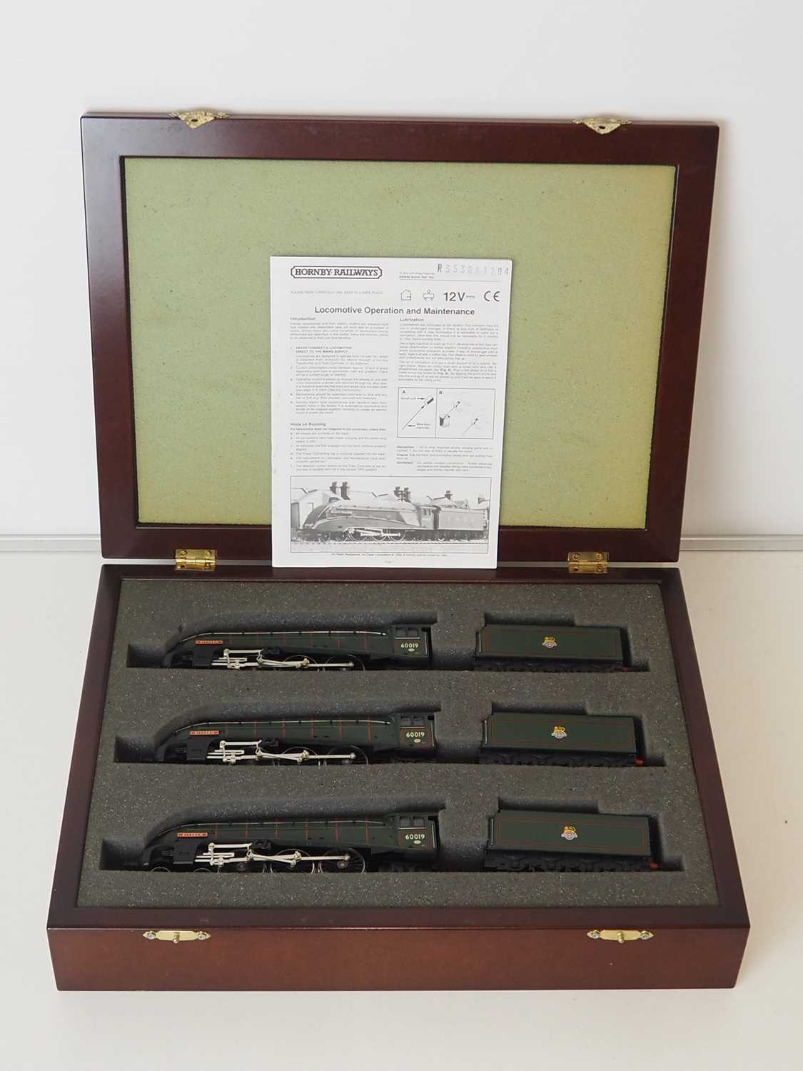 Lot 345 - A HORNBY OO gauge R204 'Bittern' cased triple...
