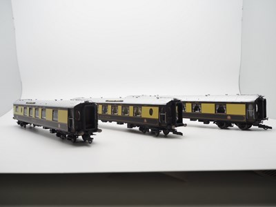 Lot 363 - A HORNBY OO gauge R4871 Brighton Belle 1967...