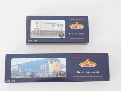 Lot 376 - A pair of BACHMANN diesel locomotives,...