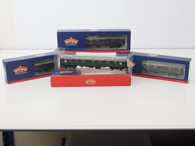 Lot 392 - A group of BACHMANN OO gauge Mk1 passenger...