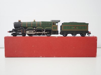 Lot 403 - A HORNBY DUBLO 2220 OO gauge Castle class...