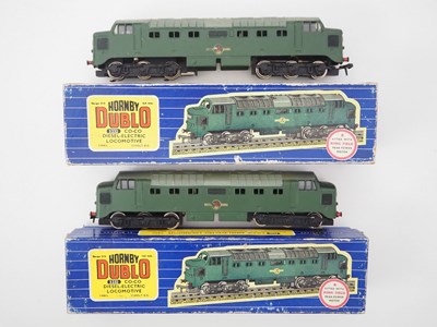 Lot 416 - A pair of boxed HORNBY DUBLO OO gauge 3232...