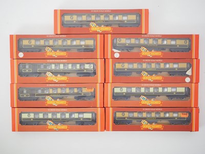 Lot 423 - A group of HORNBY OO gauge coaches comprising...
