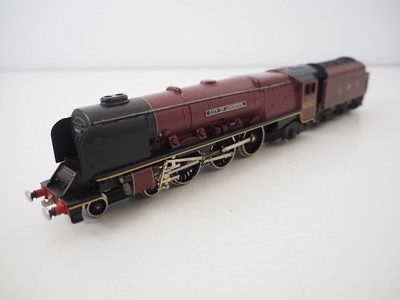 Lot 439 - A WRENN OO gauge W2242 'City of Liverpool'...