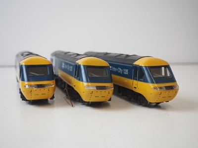 Lot 462 - A group of HORNBY OO gauge class 91 electric...
