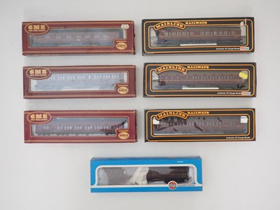 Lot 486 - A group of OO gauge mainline and suburban...