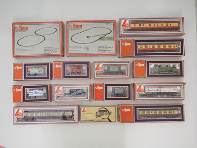 Lot 490 - A group of LIMA OO gauge model railways...