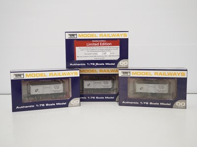Lot 497 - A group of 1E PROMOTIONALS limited edition...