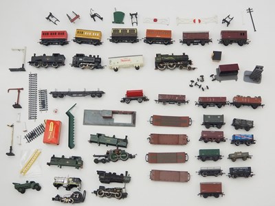 Lot 499 - A large quantity of OO gauge locos, rolling...
