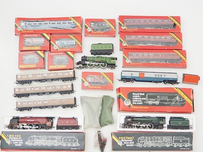 Lot 504 - A quantity of boxed and unboxed HORNBY...