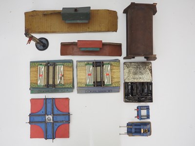 Lot 537 - A group of O gauge track, buildings and...