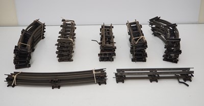 Lot 537 - A group of O gauge track, buildings and...