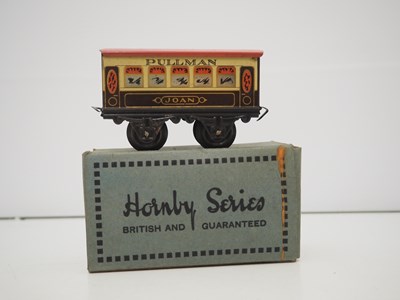 Lot 538 - A group of HORNBY SERIES O gauge rolling stock,...