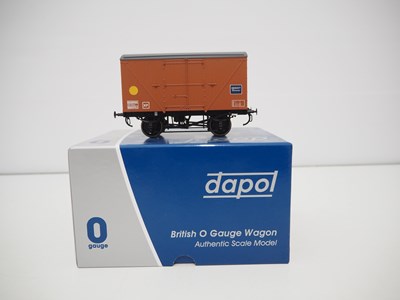 Lot 543 - A DAPOL O gauge 7F-016-002 Geest banana van in...