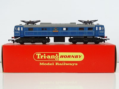 Lot 634 - A TRI-ANG-HORNBY OO Gauge R351 EM2 Class...