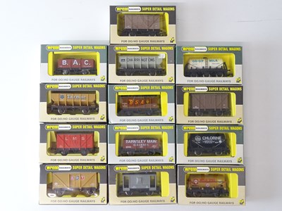 Lot 652 - A group of WRENN OO Gauge mixed wagons to...