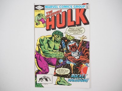 Lot 262 - INCREDIBLE HULK #271 (1981 - MARVEL) - First...