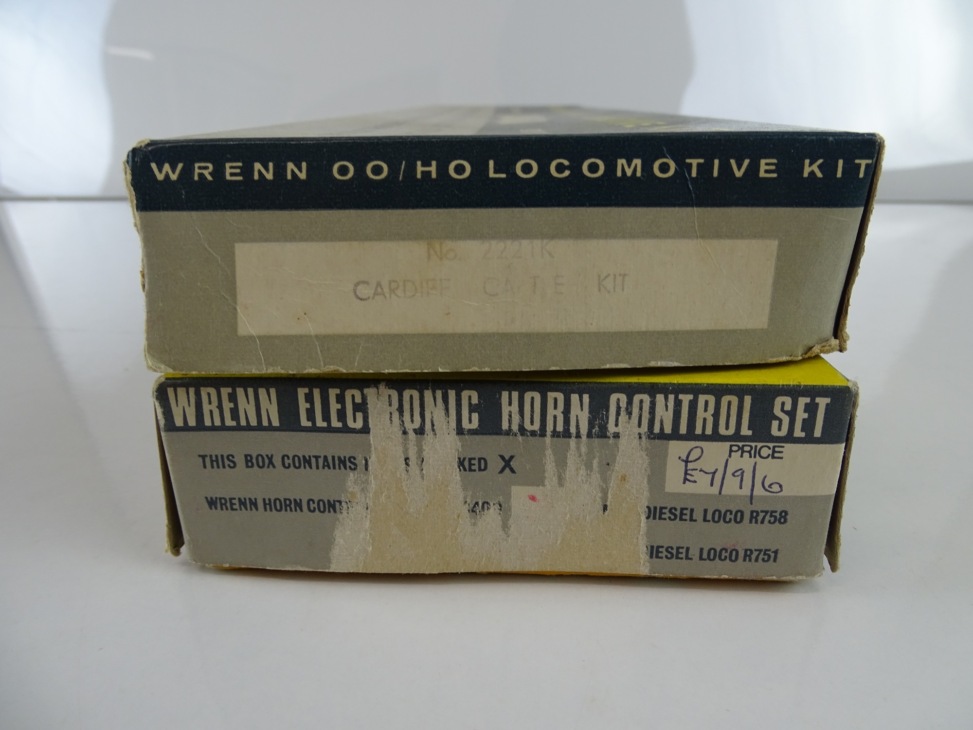 lot-661-a-wrenn-electronic-horn-control-set