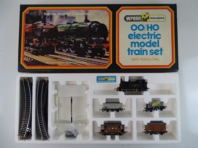 Lot 662 - A WRENN Set 1 BR Goods Train Set - G in G box