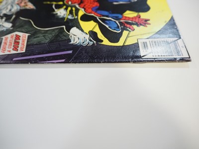 Lot 411 - AMAZING SPIDER-MAN #194 - (1979 - MARVEL) -...