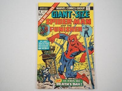 Lot 555 - GIANT-SIZE SPIDER-MAN #4 - (1975 - MARVEL) -...