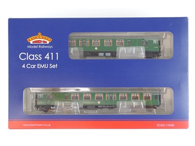 Lot 686 - A BACHMANN OO Gauge 31-426 4CEP 4-car EMU in...