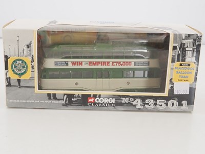 Lot 31 - A group of 1:76 scale diecast buses and a...