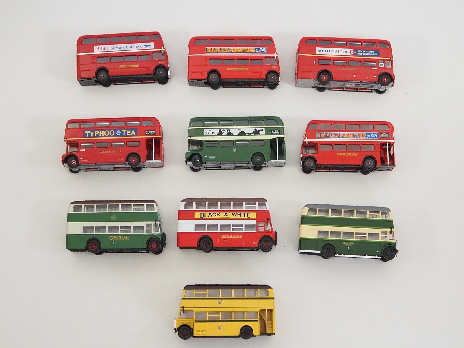 Lot 50 - A group of unboxed 1:50 scale diecast buses,