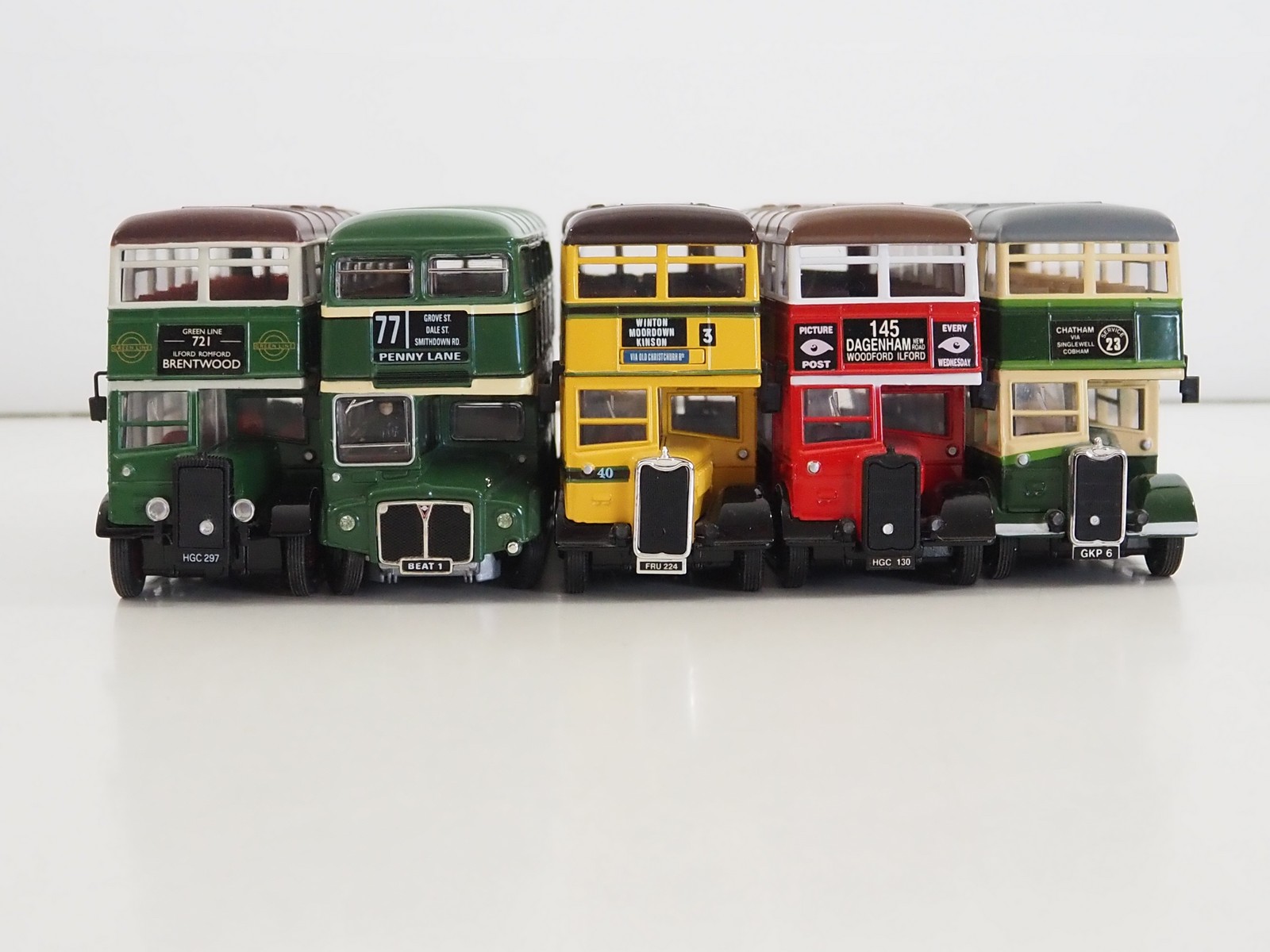 Lot 50 A group of unboxed 150 scale diecast buses,