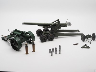 Lot 83 - A pair of BRITAINS military guns to include an...