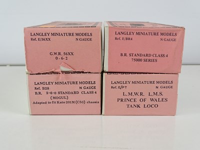 Lot 72 - A quantity of N Gauge white metal steam...