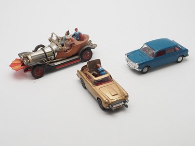 Lot 93 - A group of 1960s diecast by CORGI, DINKY,...