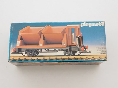 Lot 118 - A mixed group of PLAYMOBIL children's play...